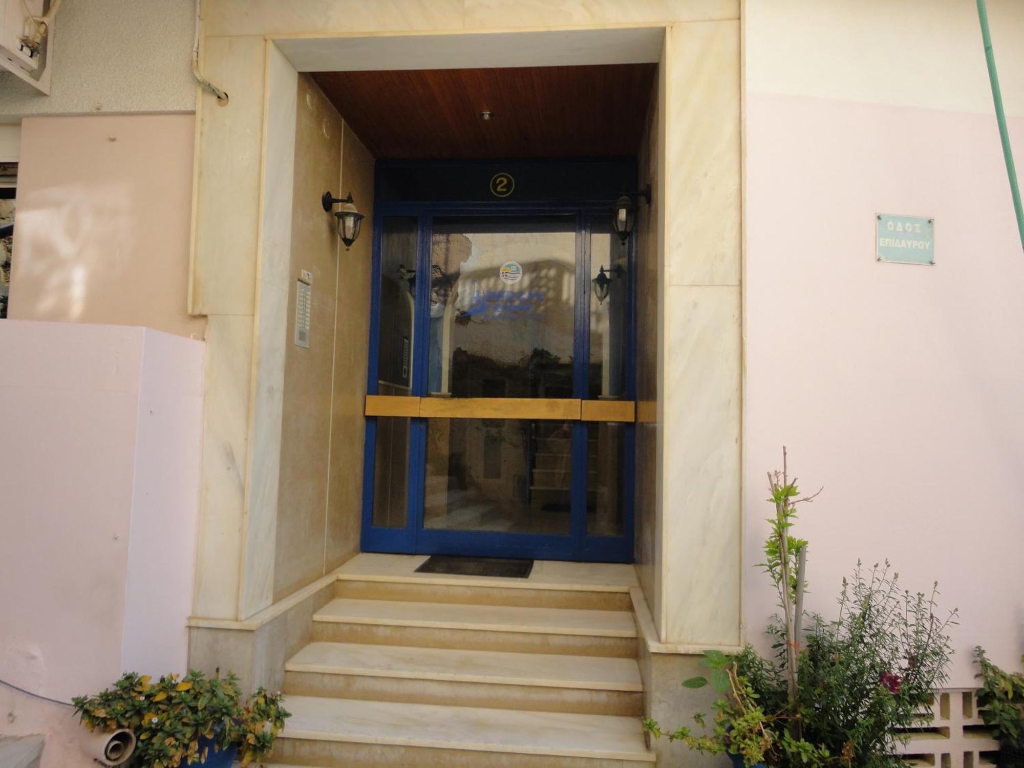 Apergis Rooms Ermoupoli Exterior foto