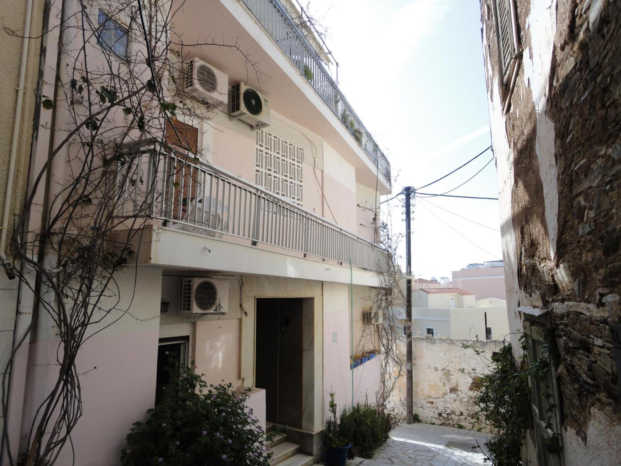 Apergis Rooms Ermoupoli Exterior foto