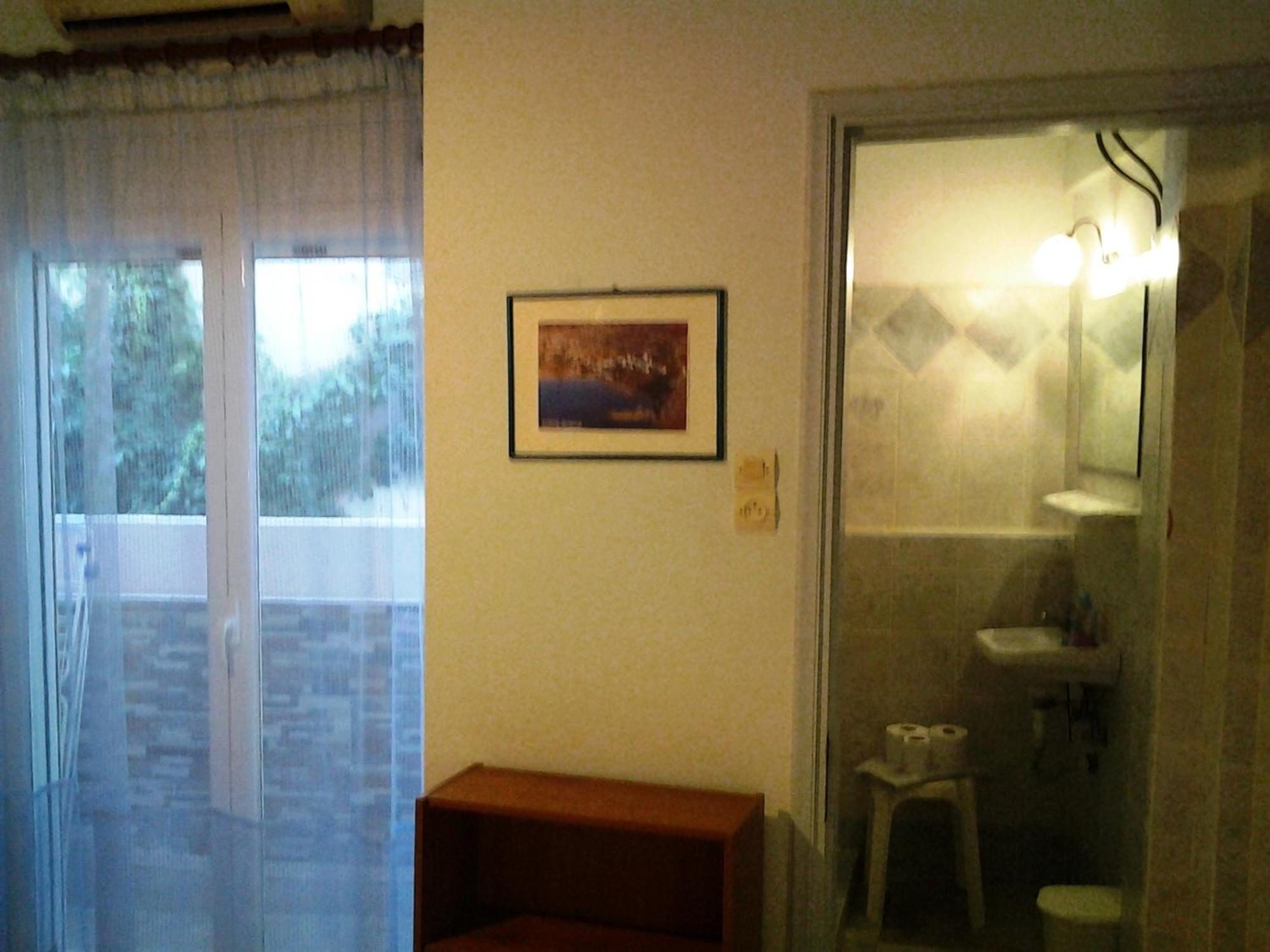 Apergis Rooms Ermoupoli Zimmer foto